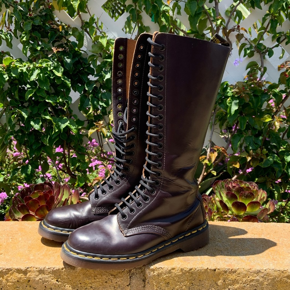 Original Vintage Doc Martens 20 Eye Boots